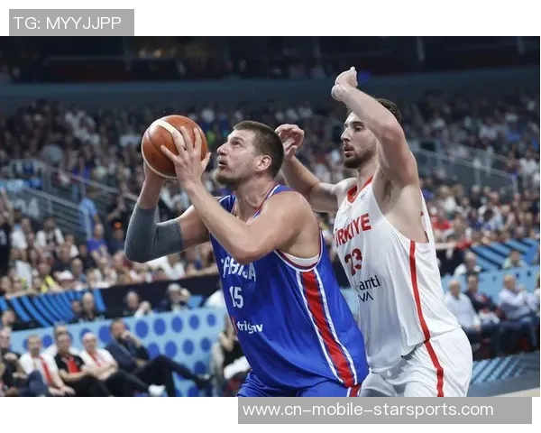 约基奇稳定发挥半场表现出色贡献13分5篮板5助攻助球队争胜