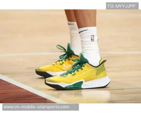 NBA球员赛季球鞋消耗揭秘篮网球员亲自分享使用心得