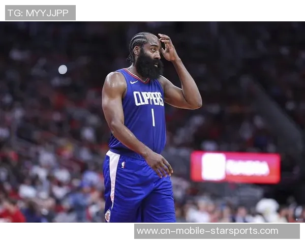 哈登离开火箭后的艰难旅程独自开车还要搬行李的心酸故事